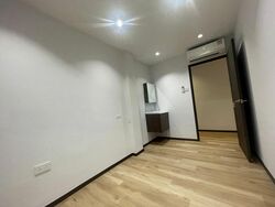 Haig Road (D15), Retail #527570491